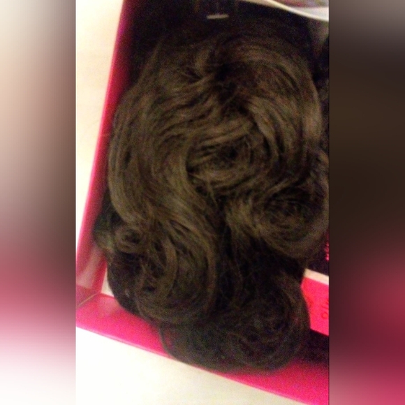 100% Human Hair - Picture 3 of 3